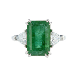 Green Emerald with Trillons on the Sides