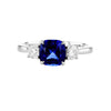 Blue saphir cushion cut & round diamonds on the sides