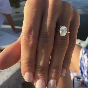 Classic Oval Solitaire