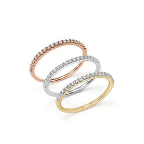 Traditional pavé diamond band