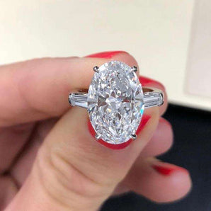 3 Stone Oval